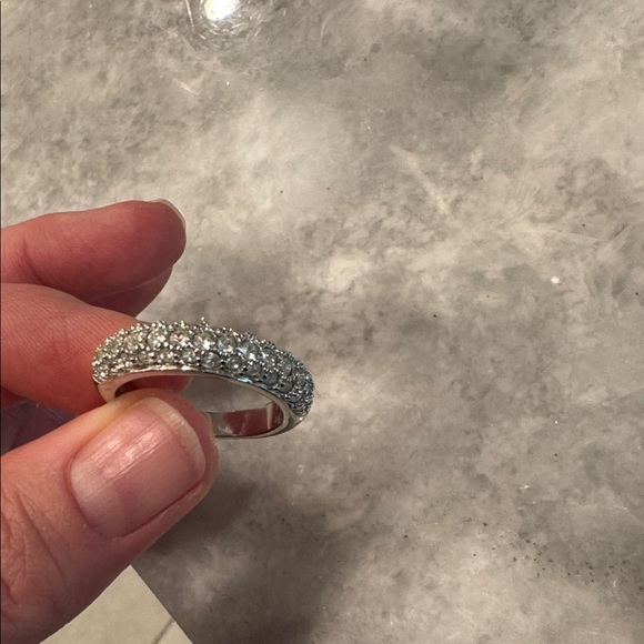 Swarovski Elegant Silver Ring with Sparkling Stones 8 - Picture 1 of 6